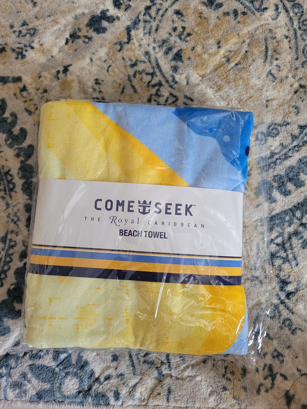NWT Come Seek Yellow & Blue Waved Beach Towel. Oversized 39x67 inches.